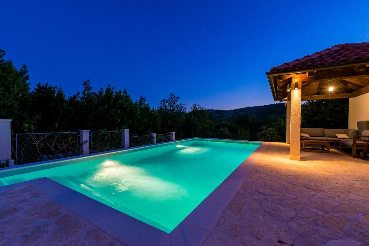 Villa Doli - Lovely Holiday Home With Private Pool Exterior photo